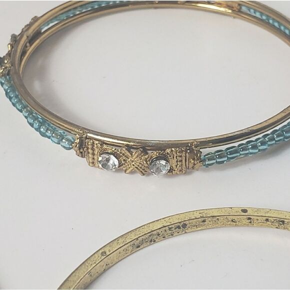 Set Of 4 Bangle Bracelets Beads Crystals & Engraved Messages Words Phrases - Picture 2 of 6